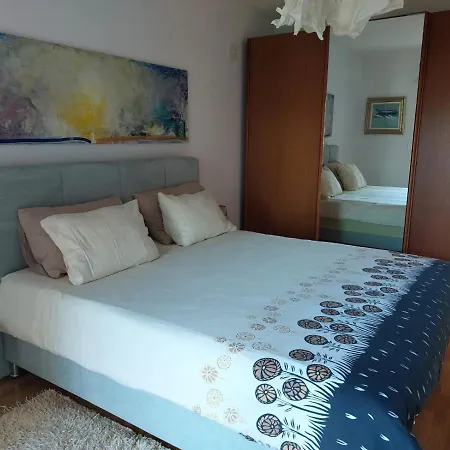 Irena-pula Marina Apartment