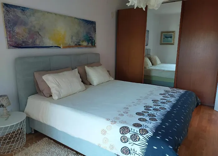 Irena-pula Marina Apartment